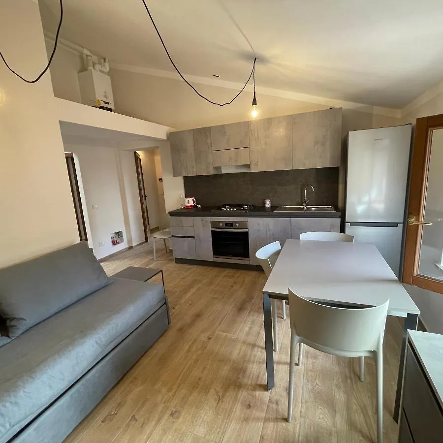 Charming 1-Bed Apartment In Монтепульчано