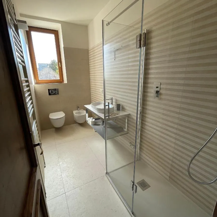 Charming 1-Bed Apartment In Montepulciano 0*,